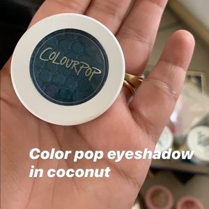 Color pop shadow in coconut